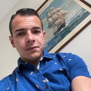 Meet your Posher, Lee